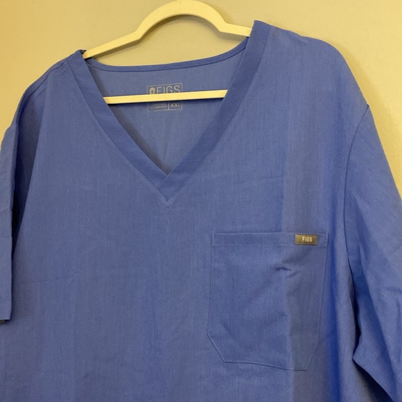 Figs Women's Blue Catarina One Pocket Scrub Top Size XXL - Picture 2 of 9